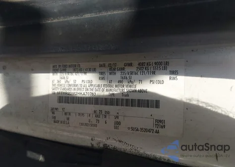 2017 Ford Transit-250 z USA, uszkodzony, nr VIN 1FTYR2DM2HKA70763